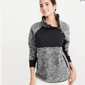 Abercrombie & Fitch Quilted Snap Fleece Pullover Gray Black Size S